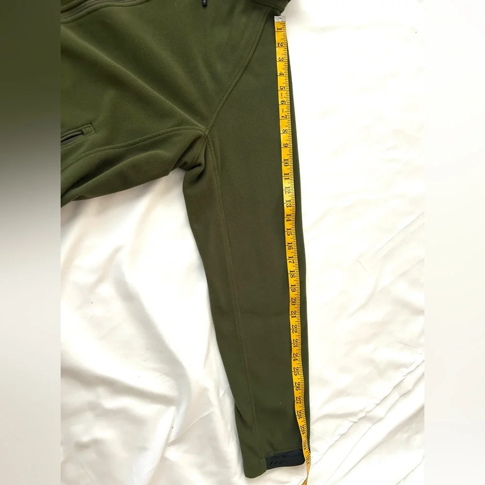 Lands End Men’s Full Zip Green Fleece Jacket. Size L 42/44. Very nice. Read.